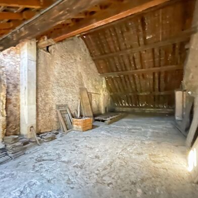 Appartement 8 pièces 175000 €