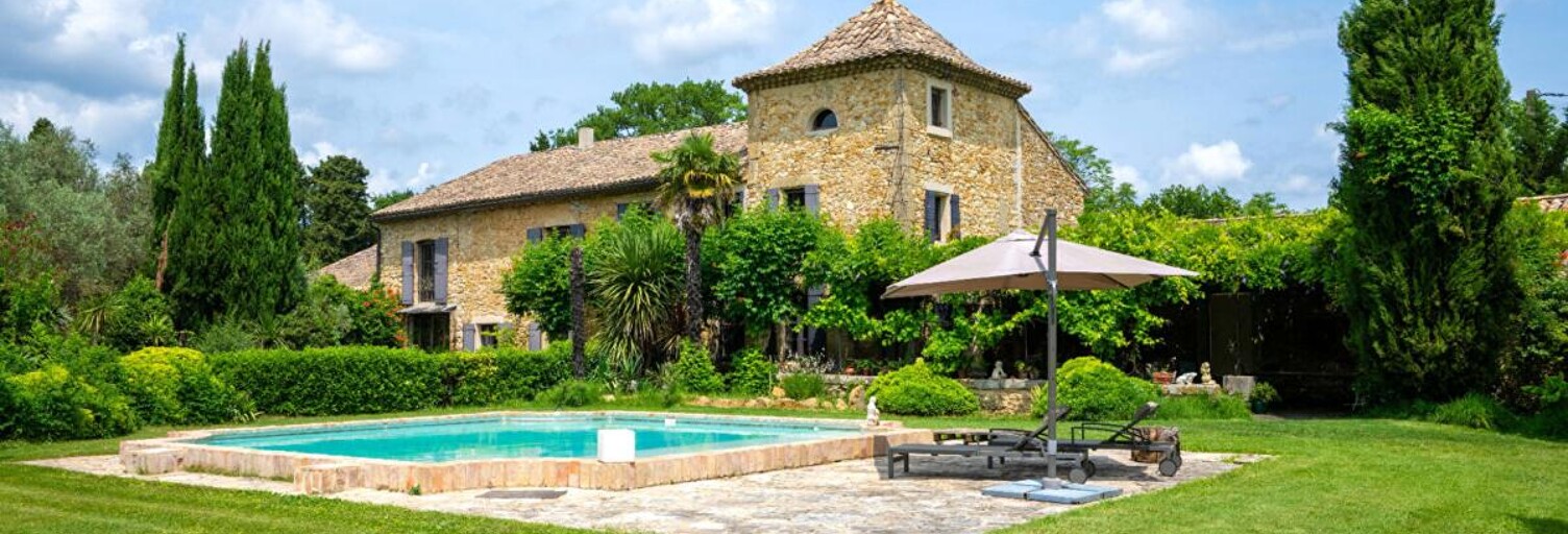 Maison 8 Pièces 345 m² à vendre à Orange (84100)