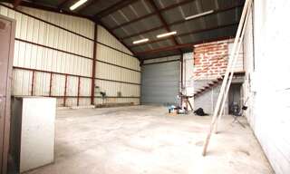 Garage  130 m² à vendre à Villefranche-de-Panat (12430)