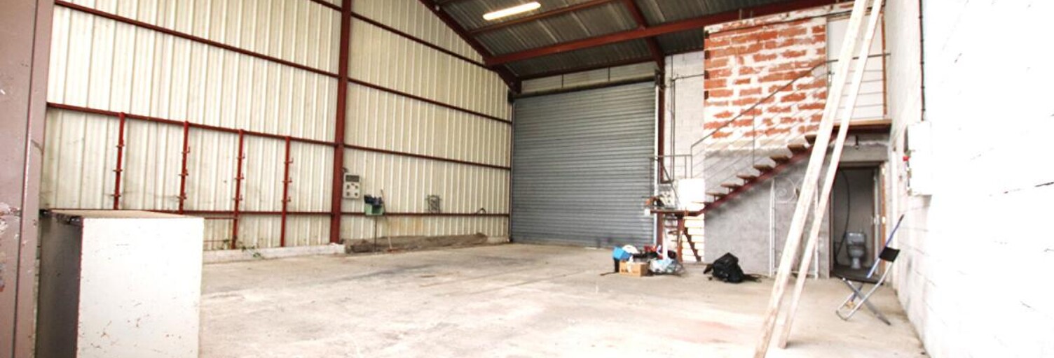 Garage  130 m² à vendre à Villefranche-de-Panat (12430)