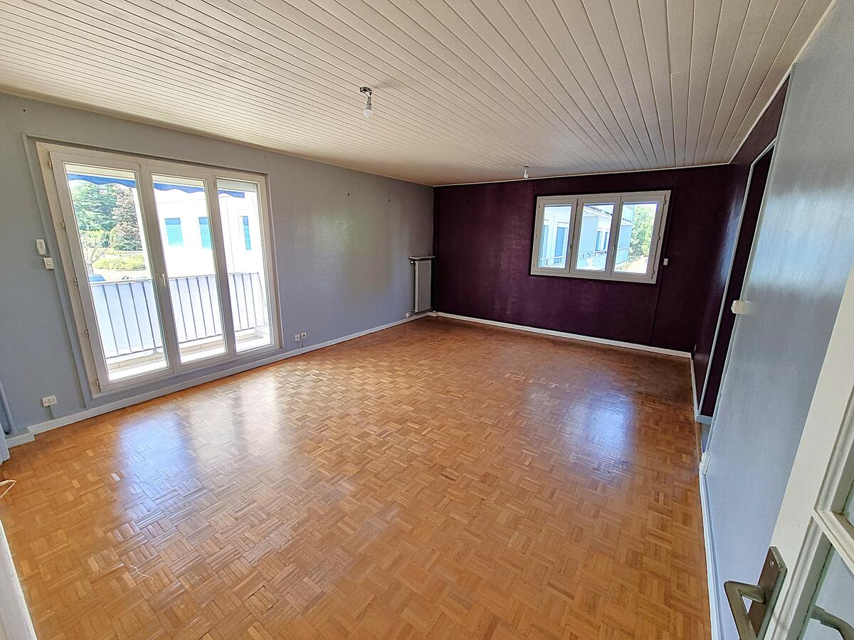 Appartement 3 pièces  à vendre Décines-Charpieu 69150