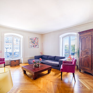 Appartement 4 pièces 695000 €