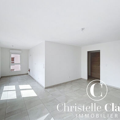 Immeuble  276900 €