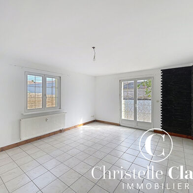 Appartement 3 pièces 840 €