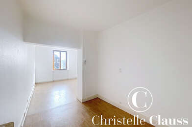 Appartement 2 pièces 496 €