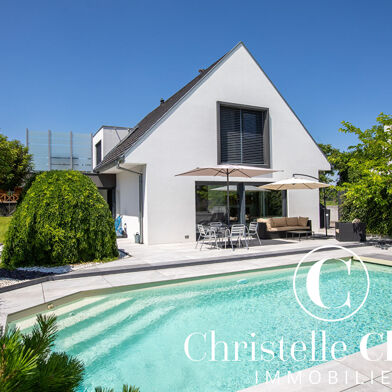 Maison 7 pièces 1047000 €