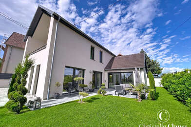 Maison 6 pièces 549000 €