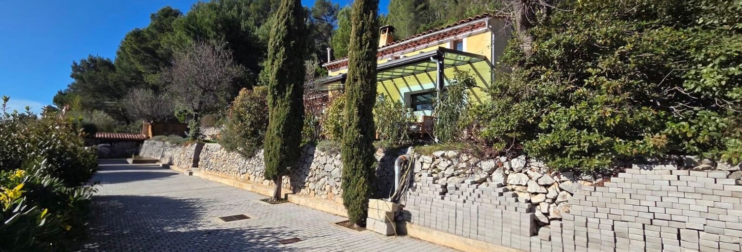 Maison 5 Pièces 86 m² à vendre à Cuges-les-Pins (13780)