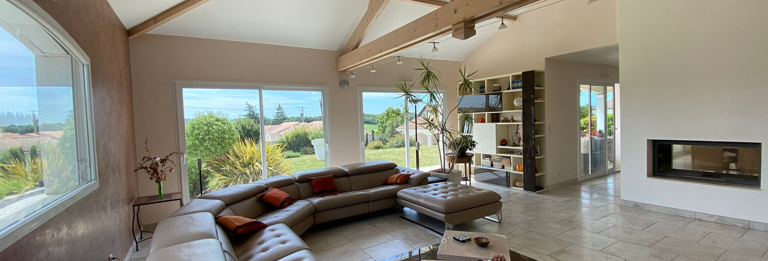 Maison 6 Pièces 233 m² à vendre à Chèzeneuve (38300)