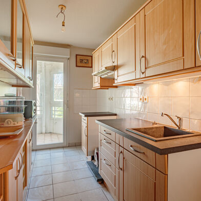 Appartement 3 pièces 243800 €