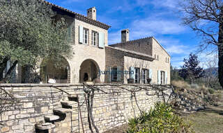 Maison 6 Pièces 211 m² à vendre à Vaison-la-Romaine (84110)