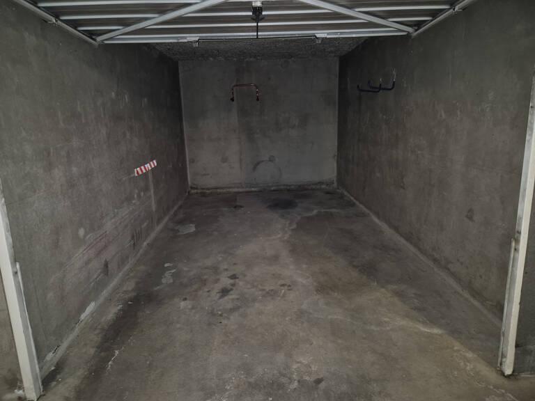 Garage dans résidence sécurisée — photo 1