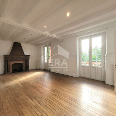 Appartement 4 pièces 1300 €