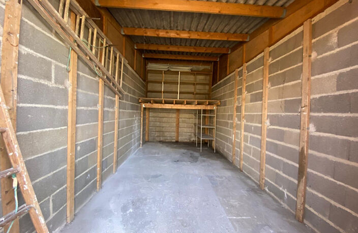 A vendre garage 26m2 Rue de Bray - Secteur La Monniais - Cesson-Sévigné — photo 3
