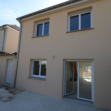 Maison 5 pièces 1123 €