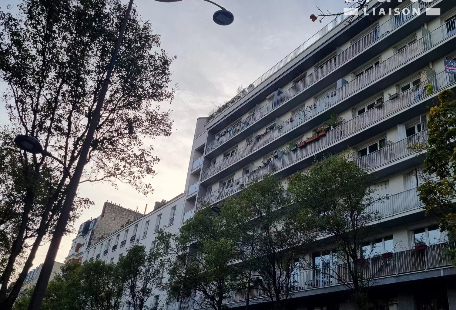 Paris 18e – 3 pièces à rénover – Emplacement stratégique — photo 1