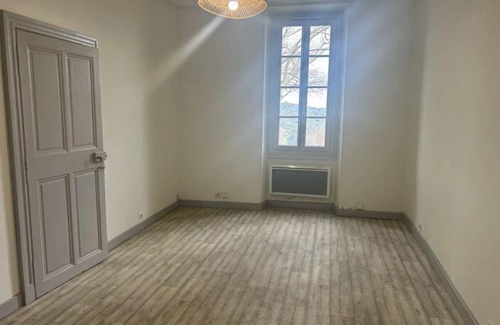 Uzès – Appartement T3, Quartier du Portalet — photo 2