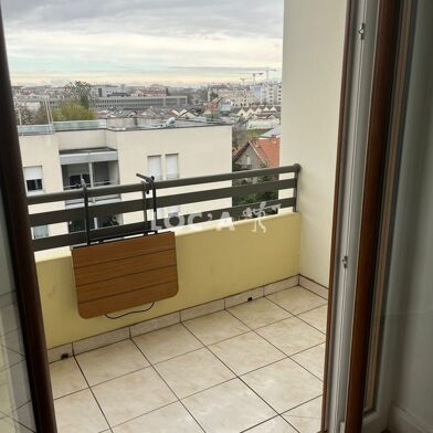 Appartement 4 pièces 1190 €