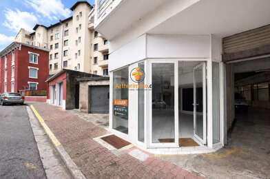 Commerce 2 pièces 590 €