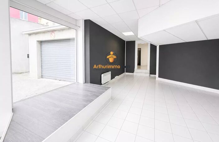 Local commercial – 80 m² – Centre-ville — photo 3