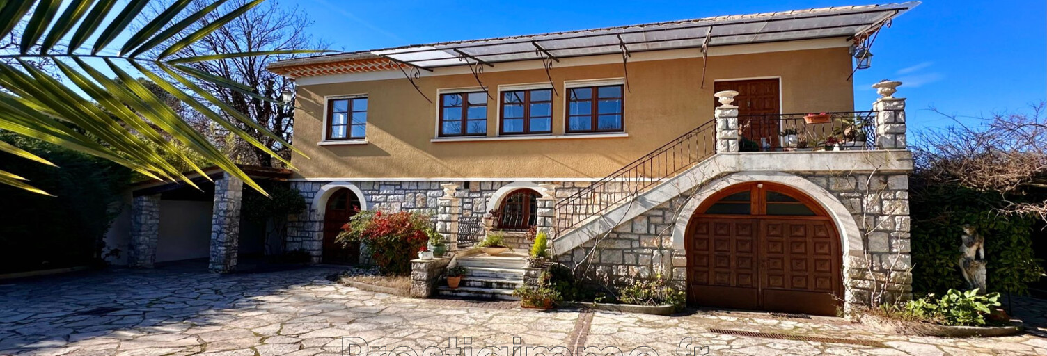 Maison 8 Pièces 270 m² à vendre à Roquefort-les-Pins (06330)