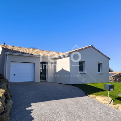 Maison 4 pièces 1055 €