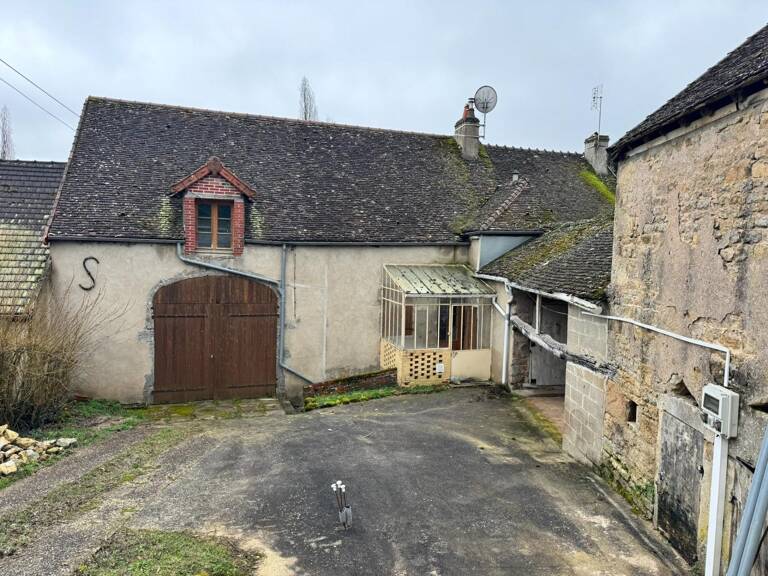 Maison à rénover pleine de charme — photo 1