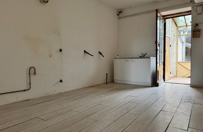 Maison à rénover pleine de charme — photo 3