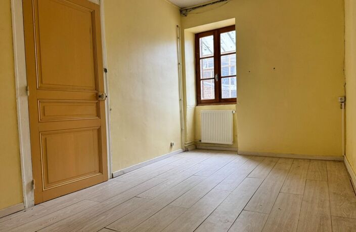 Maison à rénover pleine de charme — photo 4