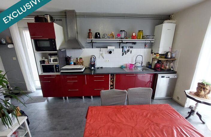Immeuble comprenant 4 appartements et un garage. — photo 4