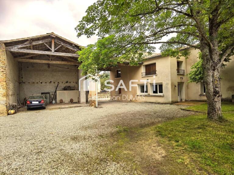 Corps de ferme, 2 maisons sur terrain de 3500m² — photo 1