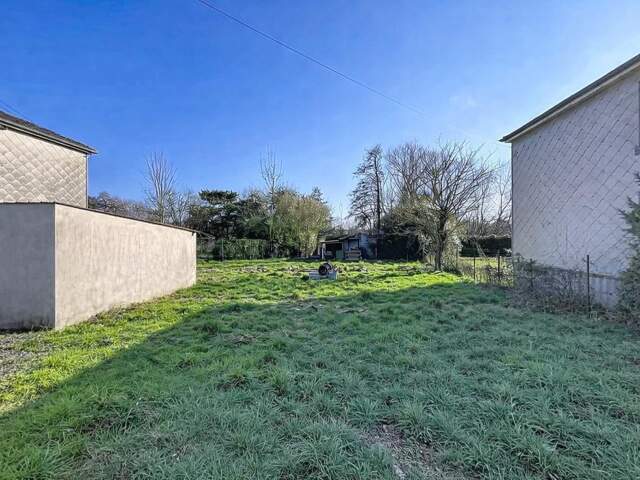 Terrain constructible de 472 m² situé à Fameck — photo du bien
