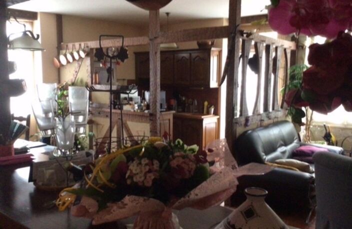 Maison en pierre située au cœur d'un village médiéval renommé. — photo 5