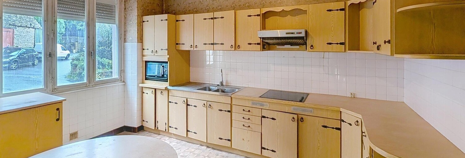 Maison 7 Pièces 109 m² à vendre à Coray (29370)