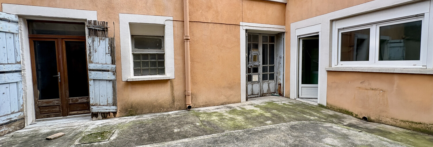 Immeuble  305 m² à vendre à Clermont-l'Hérault (34800)