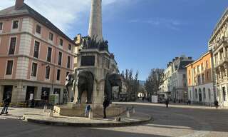 Appartement 7 Pièces 228 m² à vendre à Chambéry (73000)