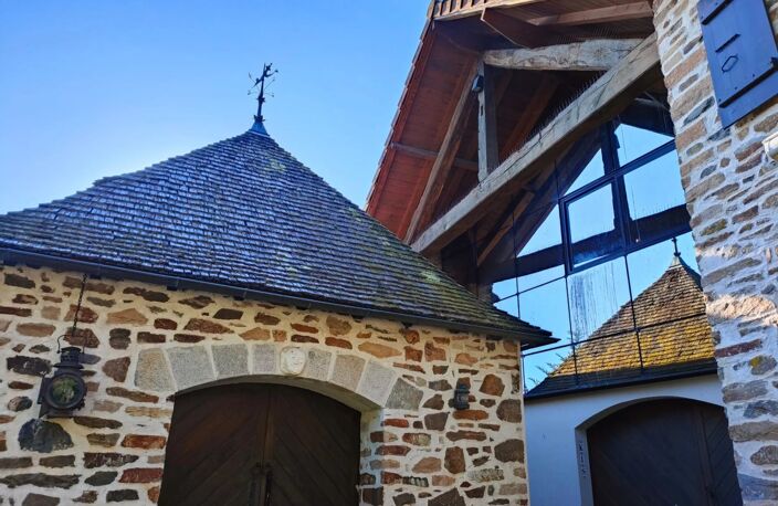 Ensemble immobilier avec gîte, piscine et dépendances — photo 3
