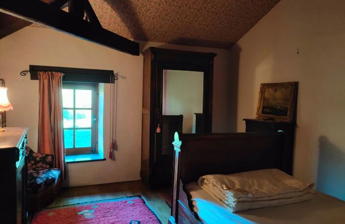 Ensemble immobilier avec gîte, piscine et dépendances — photo 5