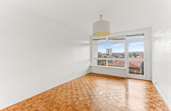 Quartier Busca, Appartement T3 de 61 m2 avec balcon — photo 2