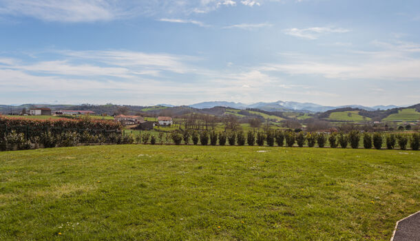 Villa / Maison 5 pièces  à vendre Béhasque-Lapiste 64120