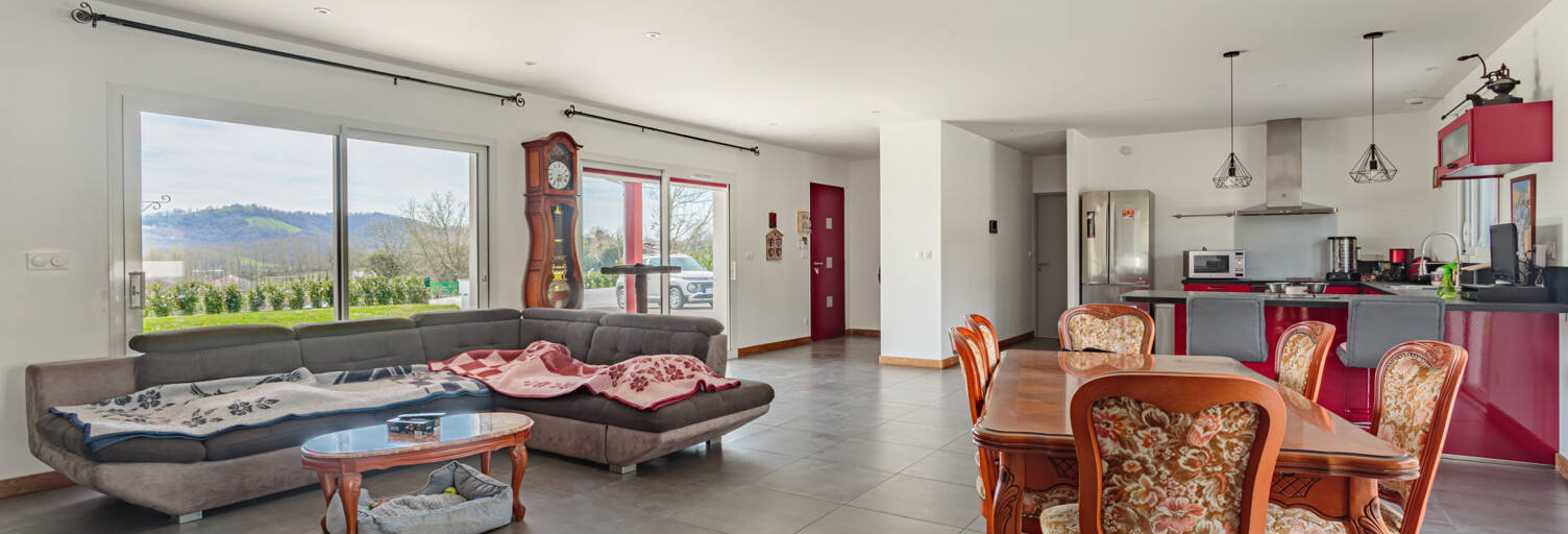 Maison 5 Pièces 145 m² à vendre à Béhasque-Lapiste (64120)