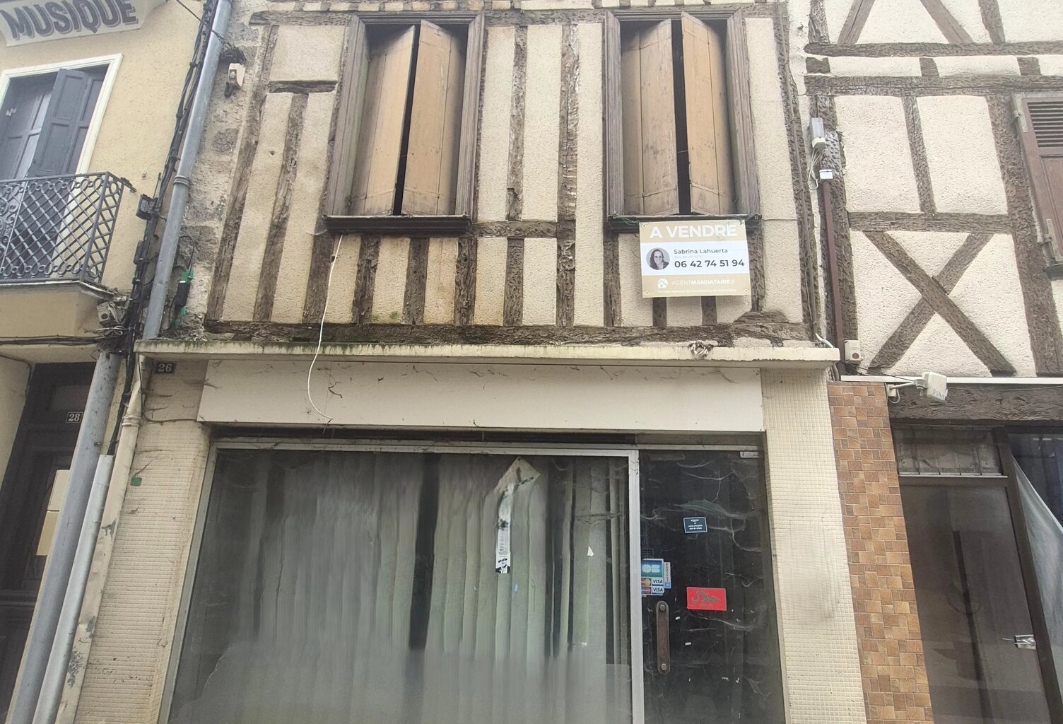 IMMEUBLE À RÉNOVER AU CŒUR DE NÉRAC — photo 1