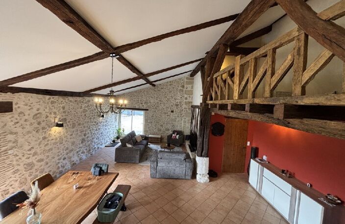 Maison 6 pièces 211 m&sup2; — photo 2