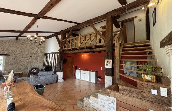 Maison 6 pièces 211 m&sup2; — photo 3