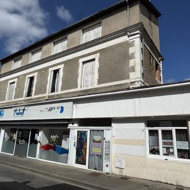 Immeuble  102600 €