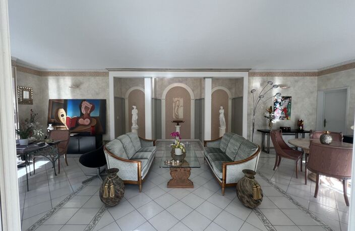 Villa — photo 5