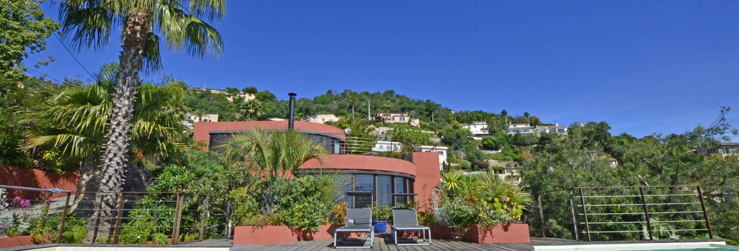 Maison 8 Pièces 300 m² à vendre à Mandelieu-la-Napoule (06210)