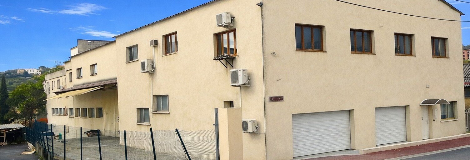 Immeuble  1800 m² à vendre à Grasse (06130)