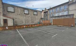 Garage   m² à louer à Saint-Girons (09200)