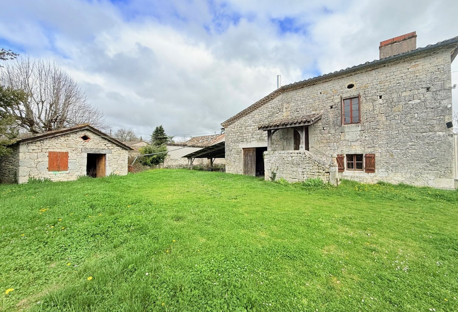 Corps de ferme — photo 1